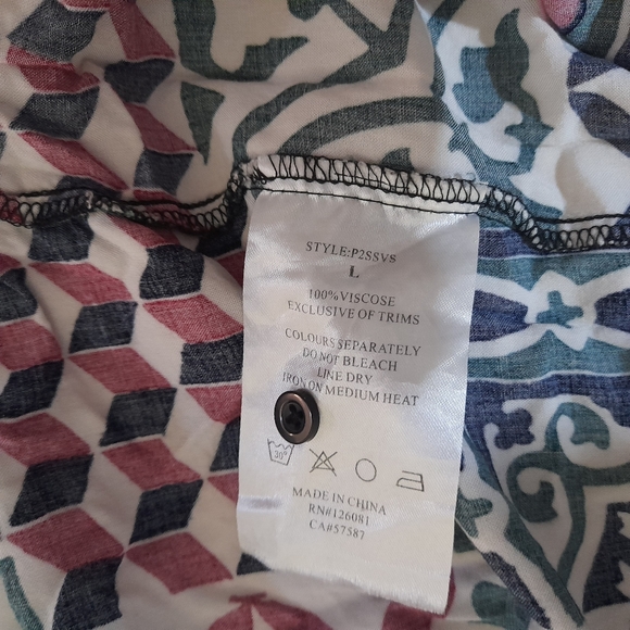 ● Fashion Nova Men Etnic Print - Picture 8 of 10